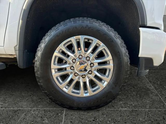 2022 Chevrolet Silverado 3500HD 4WD Crew Cab Standard Bed High Country