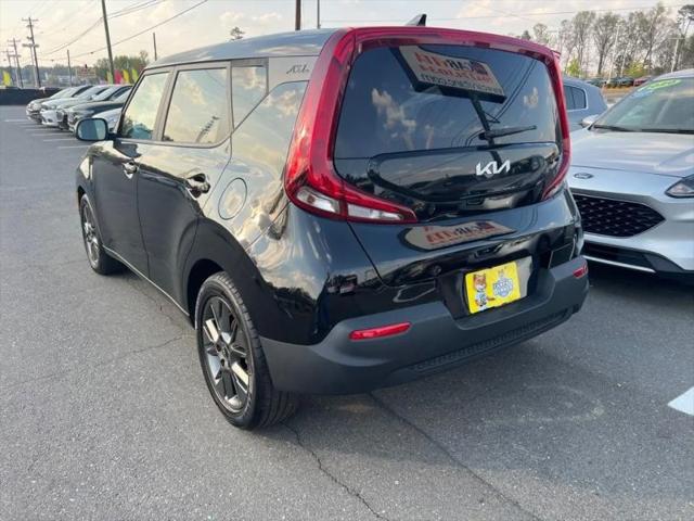 2022 Kia Soul EX