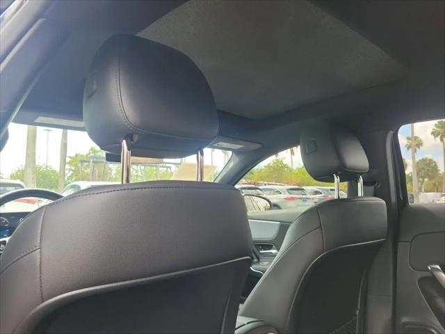 2022 Mercedes-Benz A 220 A 220