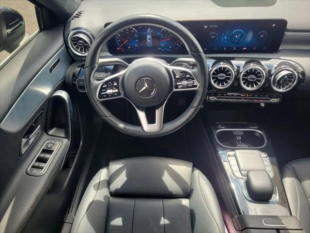 2022 Mercedes-Benz A 220 A 220