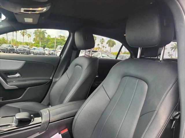 2022 Mercedes-Benz A 220 A 220