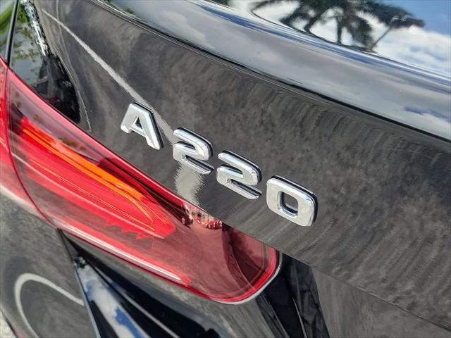 2022 Mercedes-Benz A 220 A 220
