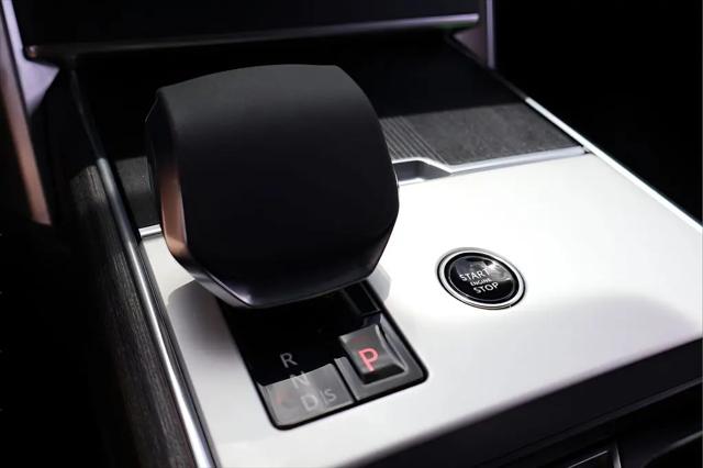 2025 Land Rover Range Rover P530 Autobiography