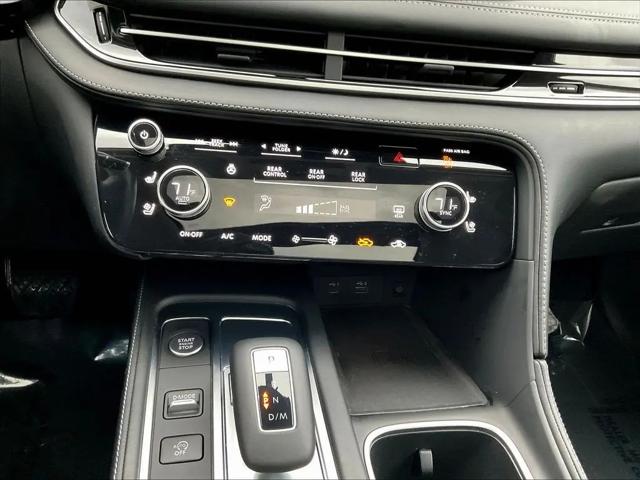 2023 INFINITI QX60 LUXE AWD