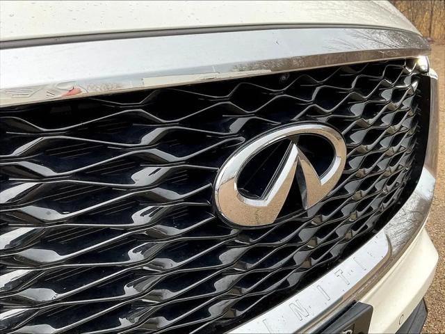 2023 INFINITI QX60 LUXE AWD
