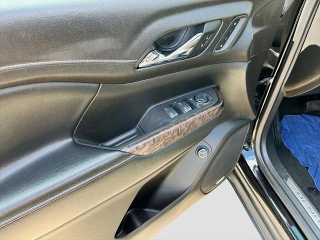 2022 GMC Acadia FWD Denali