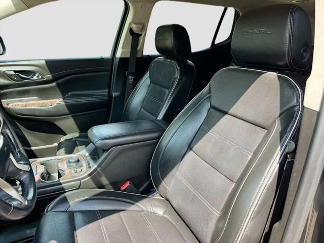 2022 GMC Acadia FWD Denali