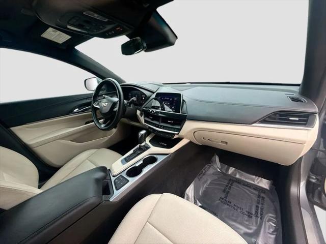 2022 Cadillac CT4 Premium Luxury