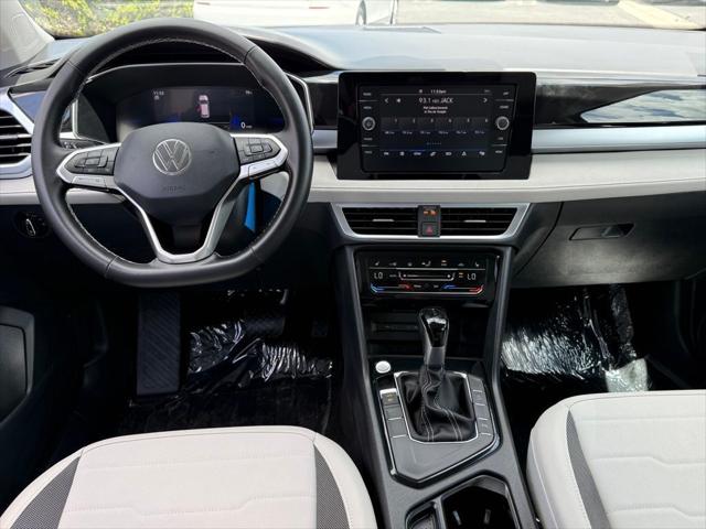 2026 Volkswagen Taos SE