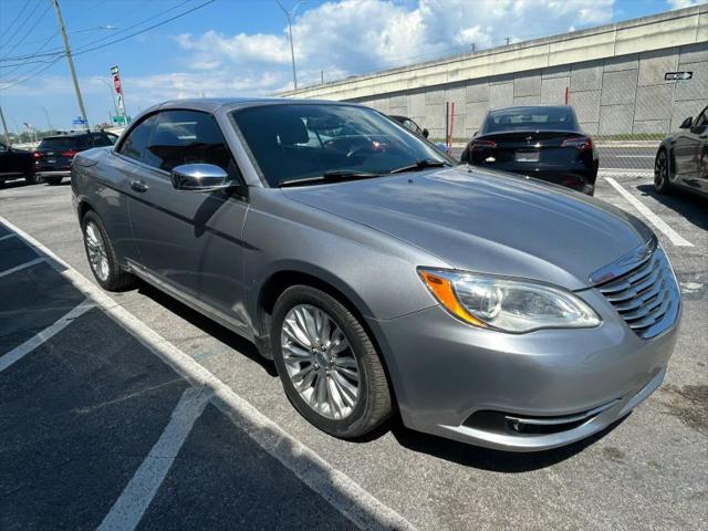 2014 Chrysler 200 Limited