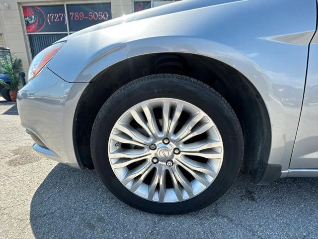 2014 Chrysler 200 Limited