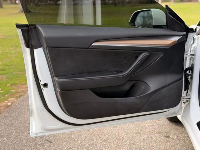 2022 Tesla Model 3 Long Range Dual Motor All-Wheel Drive