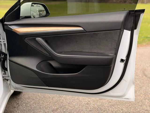 2022 Tesla Model 3 Long Range Dual Motor All-Wheel Drive