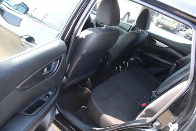 2017 Nissan Rogue Sport S