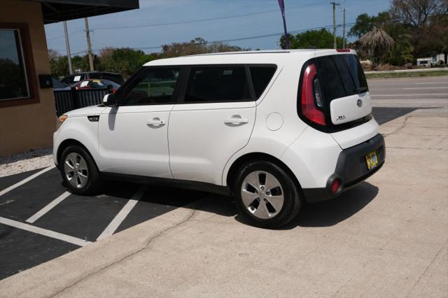 2016 Kia Soul Base