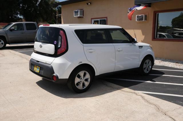 2016 Kia Soul Base