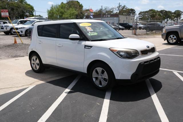 2016 Kia Soul Base
