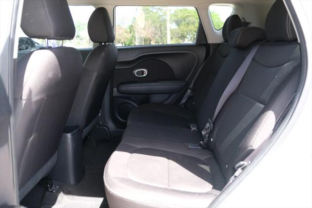 2016 Kia Soul Base