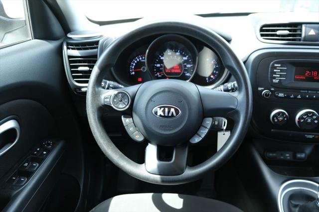 2016 Kia Soul Base