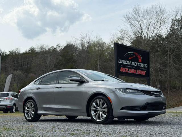 2015 Chrysler 200 S for sale in Seymour, TN