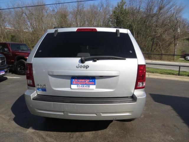 2006 Jeep Grand Cherokee Laredo