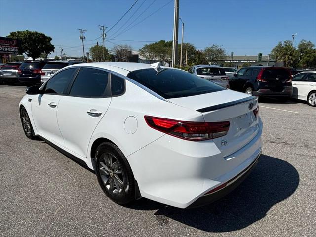 2017 Kia Optima LX Turbo