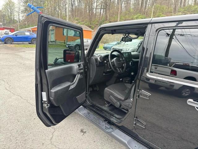 2017 Jeep Wrangler Unlimited Sahara 4x4