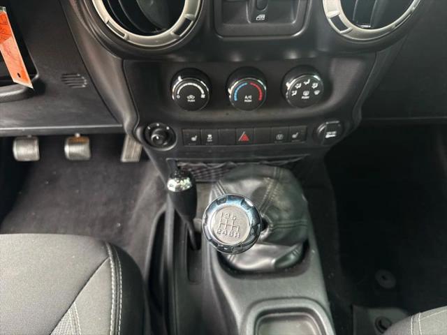 2017 Jeep Wrangler Unlimited Sahara 4x4