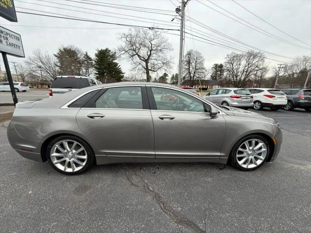 2015 Lincoln MKZ Hybrid Base