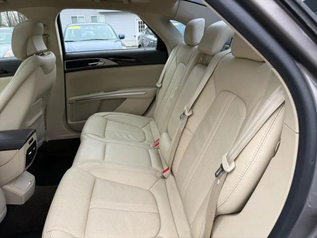 2015 Lincoln MKZ Hybrid Base