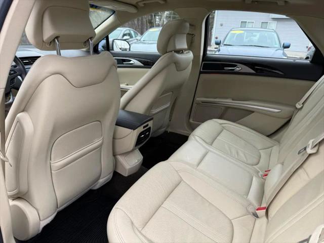 2015 Lincoln MKZ Hybrid Base