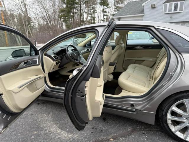 2015 Lincoln MKZ Hybrid Base