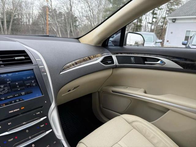 2015 Lincoln MKZ Hybrid Base