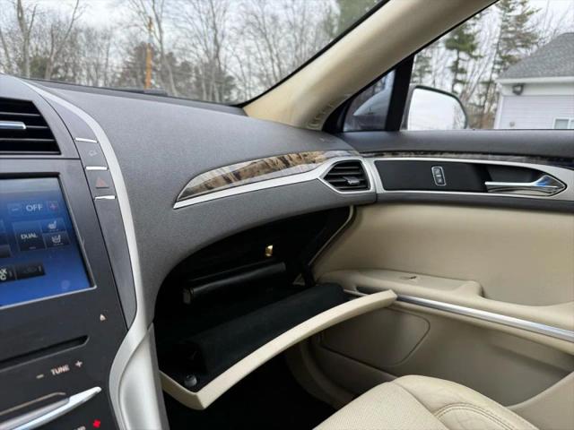 2015 Lincoln MKZ Hybrid Base