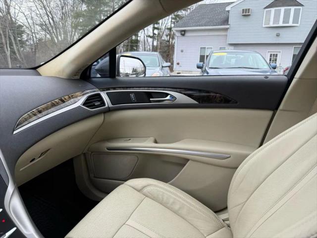 2015 Lincoln MKZ Hybrid Base