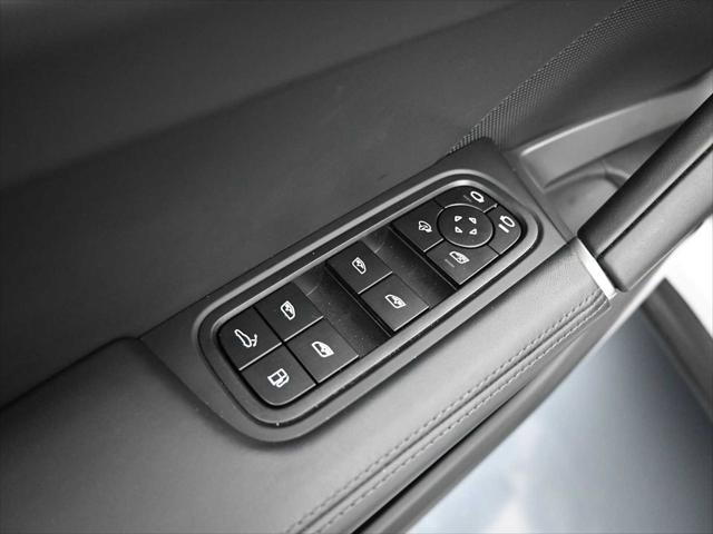 2025 Porsche Cayenne E-Hybrid E-Hybrid