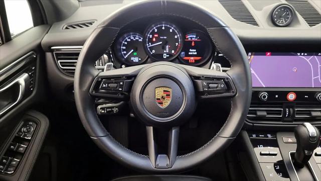2022 Porsche Macan Macan