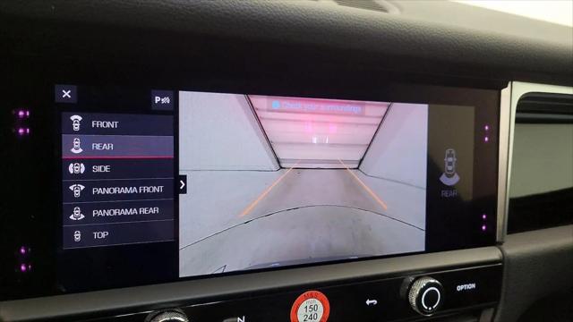 2022 Porsche Macan Macan