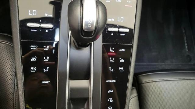 2022 Porsche Macan Macan