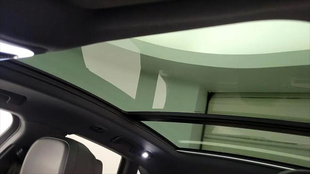 2022 Porsche Macan Macan