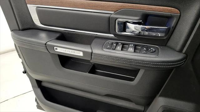2019 Ram 1500 Classic Laramie Crew Cab 4x2 5'7" Box