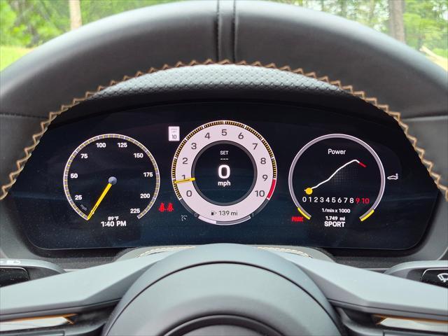 2025 Porsche 911 GT3 w/Touring Package