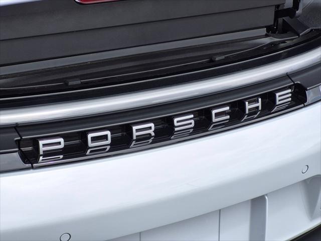 2025 Porsche 911 GT3 w/Touring Package