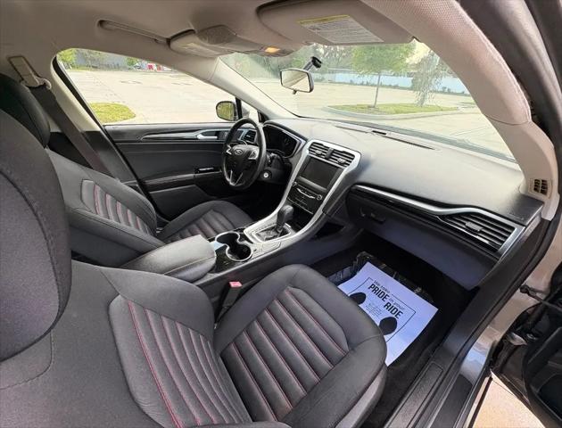 2014 Ford Fusion SE