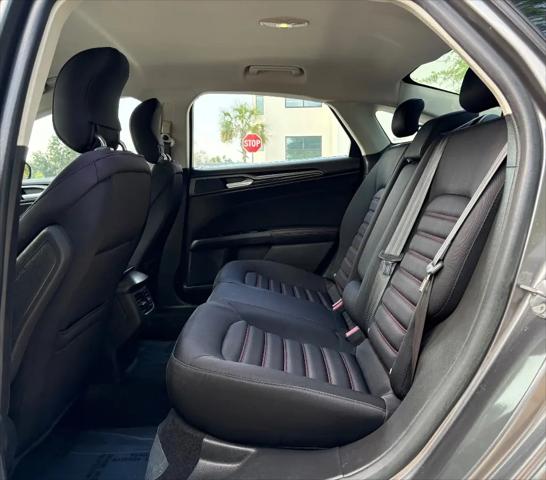 2014 Ford Fusion SE