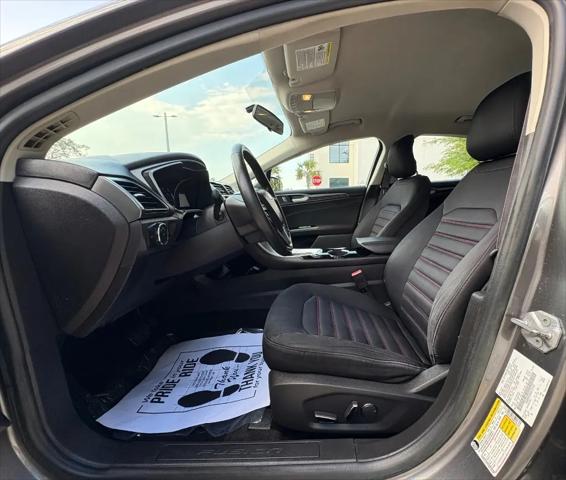 2014 Ford Fusion SE