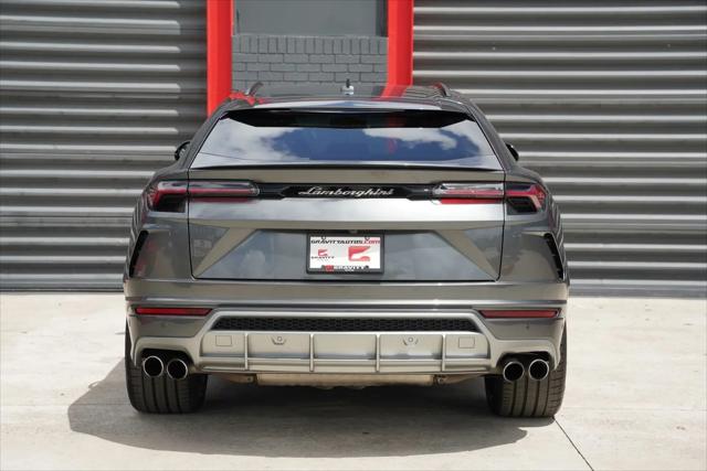2020 Lamborghini Urus Standard
