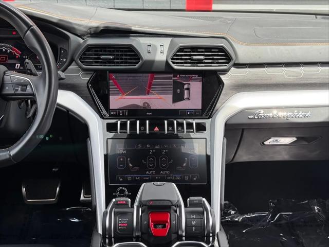 2020 Lamborghini Urus Standard