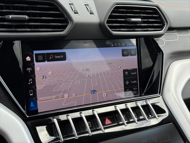 2020 Lamborghini Urus Standard
