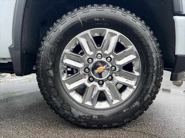 2026 Chevrolet Silverado 2500HD Crew Cab, Standard Bed, High Country, 4WD